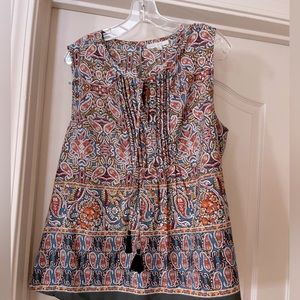 Short sleeve top, comfy and VERY cool to wear, even on the hottest of days